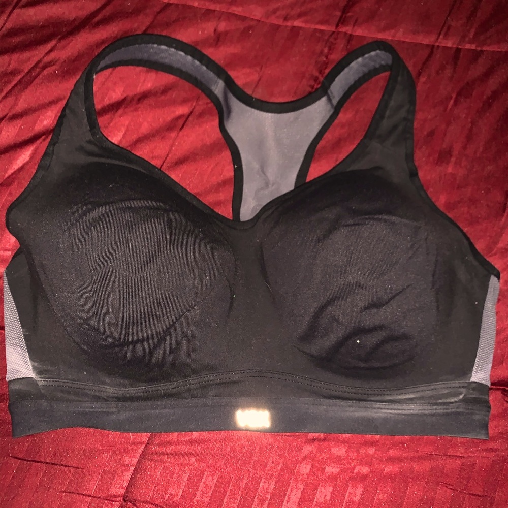 VS Sports Bra